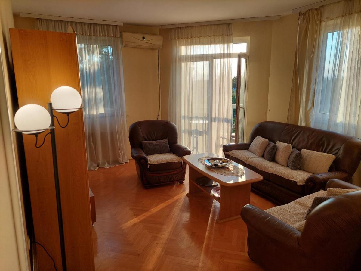 Apartaman Vali Apartment