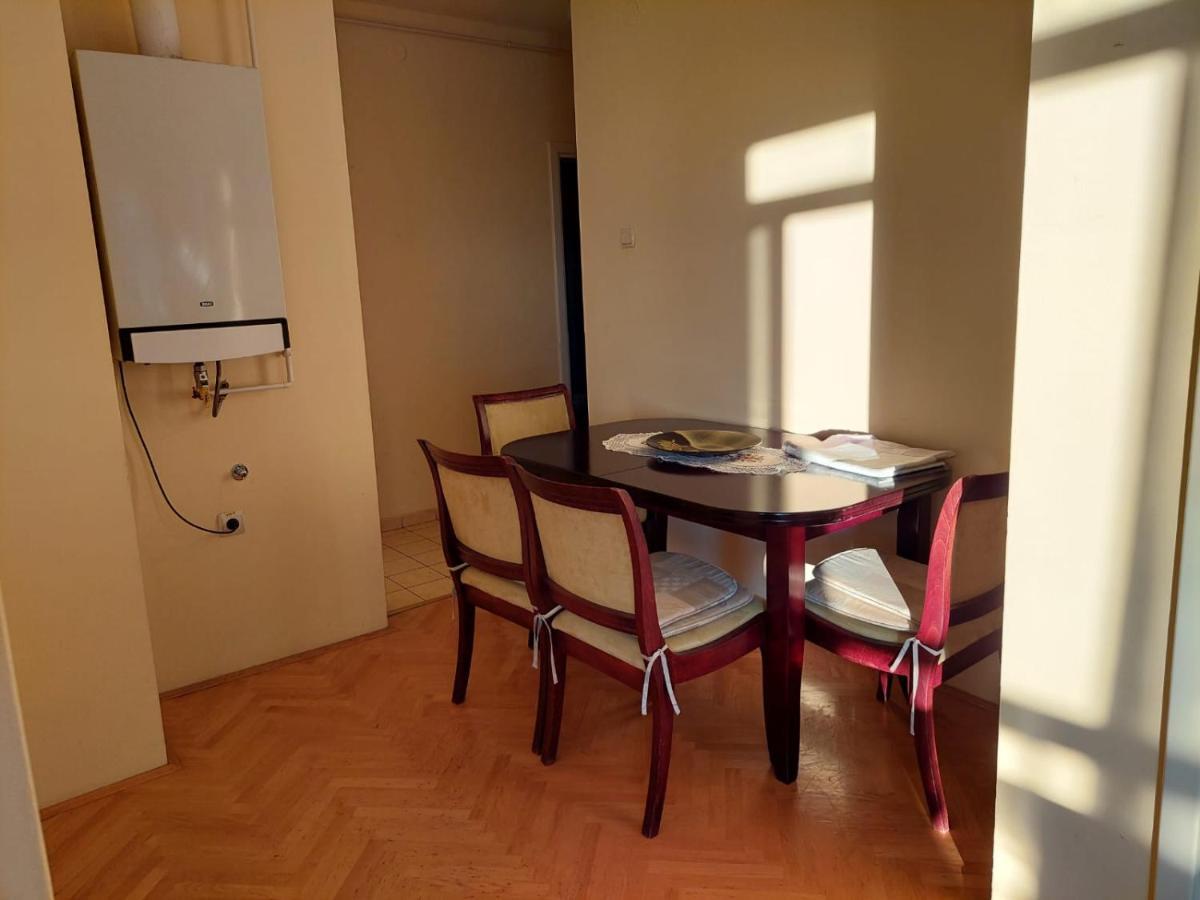 Apartaman Vali *